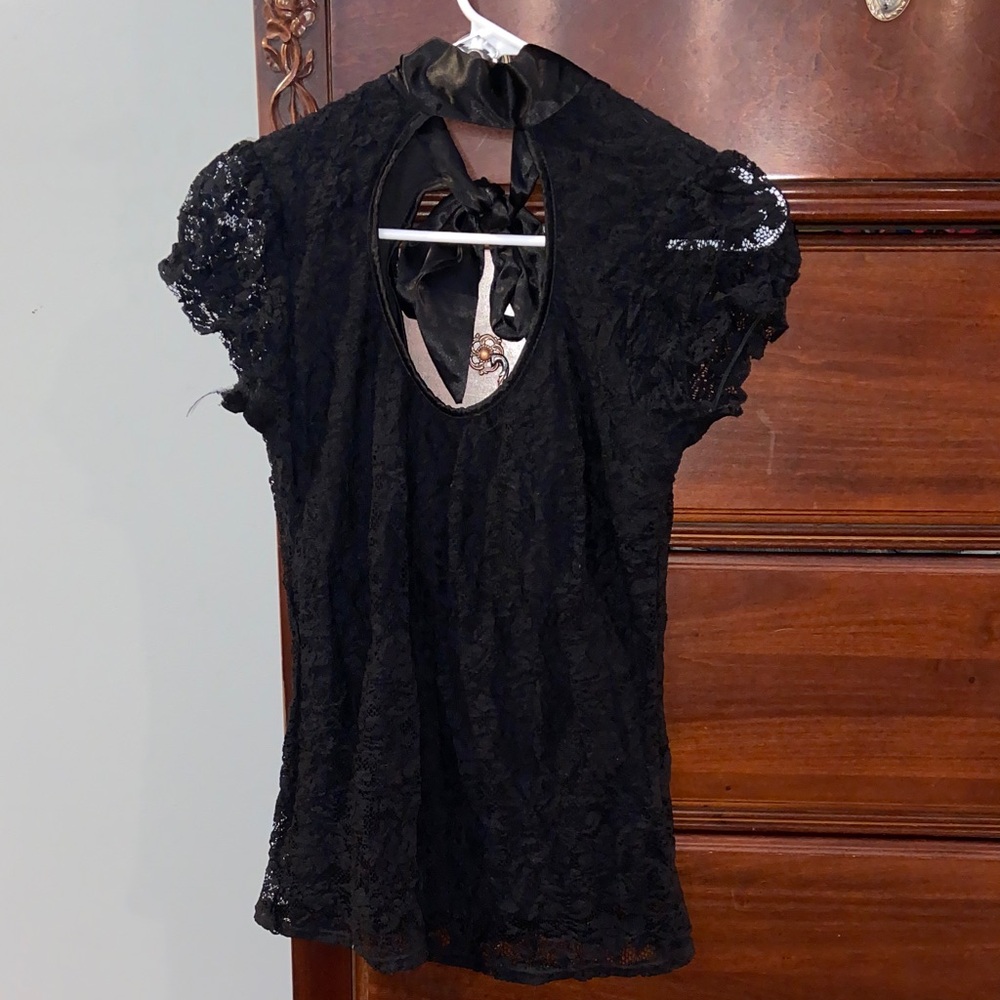 6 Degrees, size L, black lace